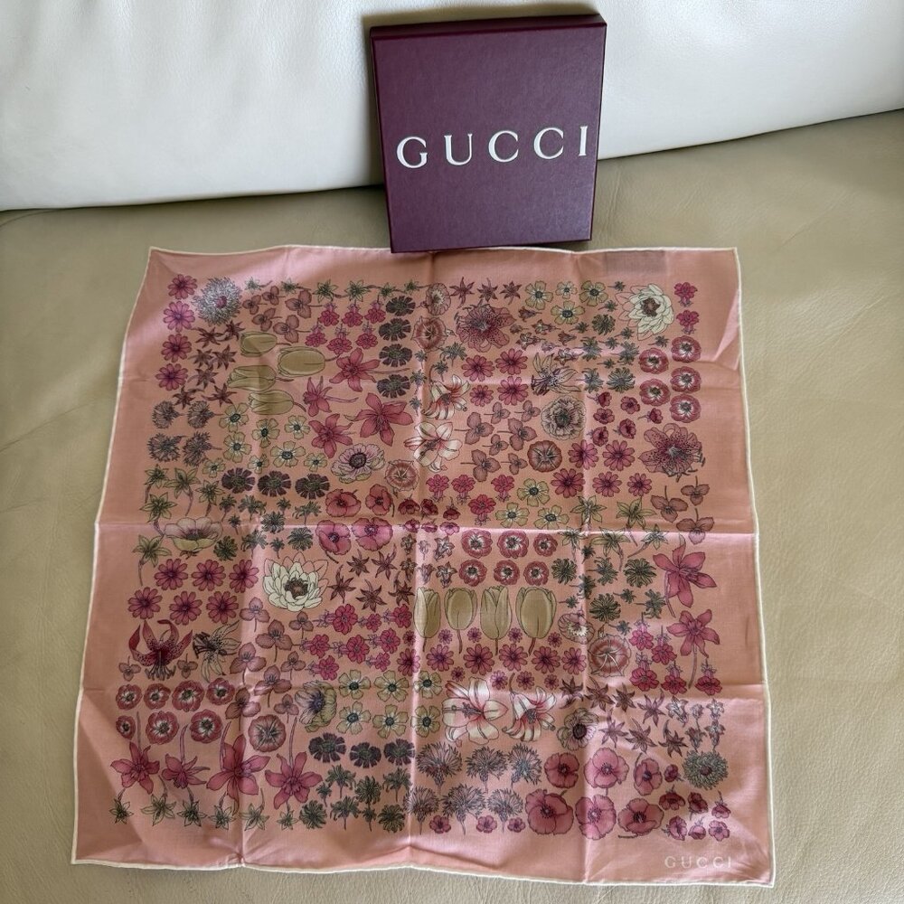 NEW GUCCI Floral Print Cotton Handkerchief Pink Japan Limited - Picture 2 of 8